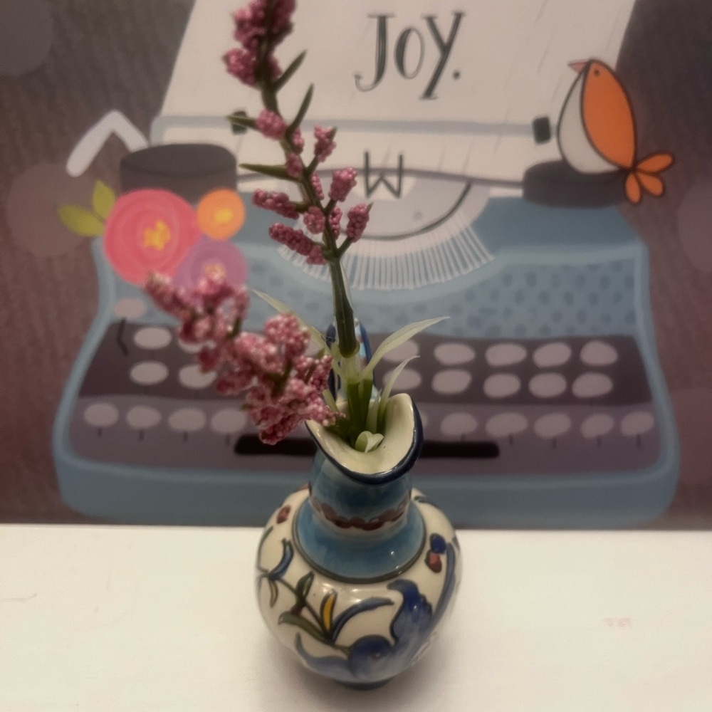 Small Pitcher - Picture 6 of 7